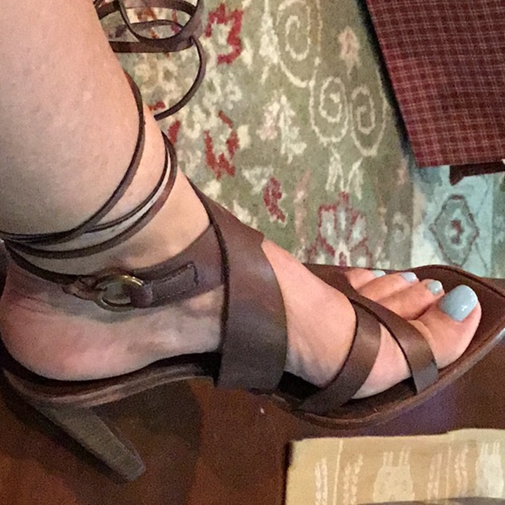 Cesare paciotti tie up